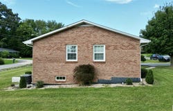 1098 Lee Street, Columbia, KY 42728