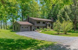 144 Oak Knoll Road, Arlington, VT 05250