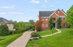 111 Singletree Dr, Peters Twp, PA 15367