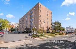 ARLINGTON, VA 22204