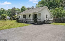 87 CEDAR Lane, COLONIAL BEACH, VA 22443