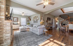 1231 LOCUST Street, Quincy, IL 62301