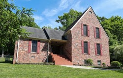 112 Chestnut Hill Rd, Oak Ridge, TN 37830