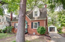 2430 Maxey Street, Alton, IL 62002