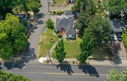 1332 E Main Street, Medford, OR 97504
