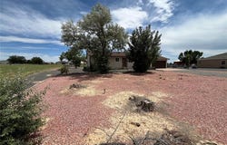 644 S Avenida Del Oro Drive, Pueblo, CO 81007