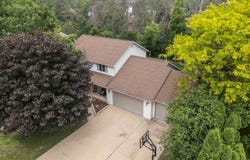 1364 WHIPPLETREE Lane, NEENAH, WI 54956