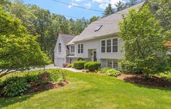 25 Chatfield Drive, Litchfield, NH 03052