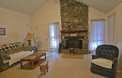 9 Micanopy Circles, Cherokee Village, AR 72529