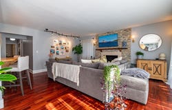8032 Kooy Drive, Munster, IN 46321