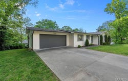 1107 S Shawnee Boulevard, Jackson, MO 63755