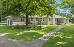1471 E Bennett Street, Springfield, MO 65804