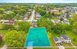 334 Lee Ave, Brillion, WI 54110