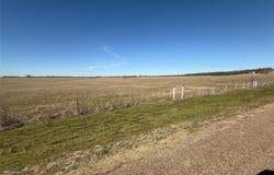 2365 County Road 1104, Cleburne, TX 76031