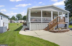 86 BUTTONWOOD DRIVE, DILLSBURG, PA 17019