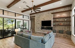 17609 Navigation LN, Lago Vista, TX 78645