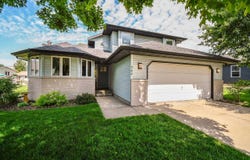 305 Prairie Grass Trail, DeForest, WI 53532