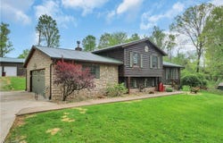 1040 Ivy Drive, Zanesville, OH 43701