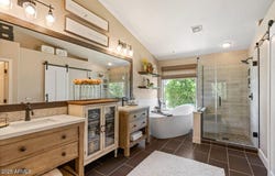 4046 E LAUREL Avenue, Gilbert, AZ 85234