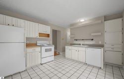 3855 Hammond Road, Traverse City, MI 49686
