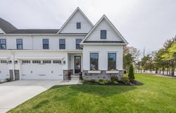 12 Waterford Ln, Cape May Court House, NJ 08210