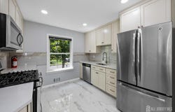 45 Linden Lane, Plainsboro, NJ 08536