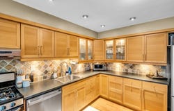 90 Chelsea Way, Bridgewater Twp., NJ 08807-3450