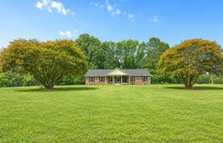 60 Smith Road, Paris, TN 38242