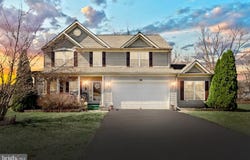1131 PINE COURT, YORK, PA 17408
