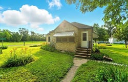 420 Milton Street, Waterloo, IA 50703
