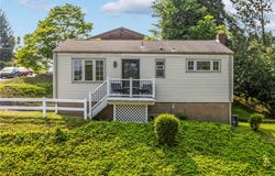 301 Chalfant St, Chalfant Boro, PA 15112