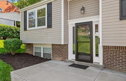 773 Somerville Dr, St Clair, PA 15243