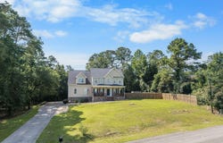 288 Morgan Cove Drive, Burgaw, NC 28425