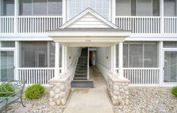 824 W Barrington Circle, Jackson, MI 49203