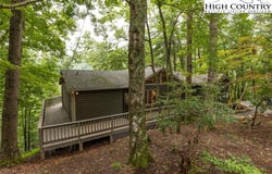 239 Elk Ridge Road, Deep Gap, NC 28618