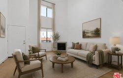 3939 Moore St, Los Angeles, CA 90066