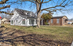 103 E Main St, Englewood, TN 37329
