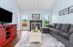 1932 SE 6th Terrace, Lee's Summit, MO 64063