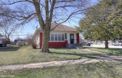 905 East Avenue, Baxter Springs, KS 66713