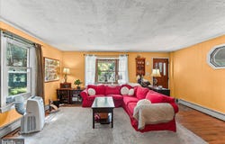 119 S 6TH STREET, OXFORD, PA 19363