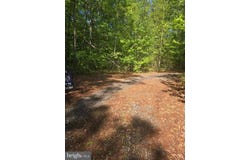 2 MCDUFF DR, RUTHER GLEN, VA 22546