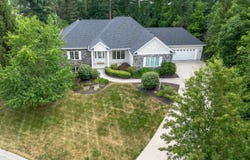 2620 Ladue Cove, Fort Wayne, IN 46804-2744