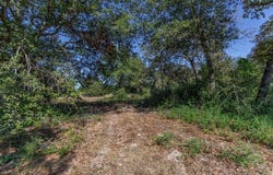 165 Cru Ct, Bellville, TX 77418
