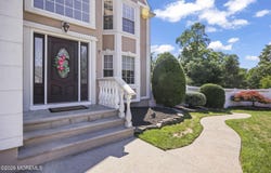 7 Boyd Road, Hazlet, NJ 07730
