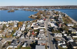 9 Island Avenue, Portsmouth, RI 02871