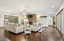31470 E Bartlett Road, Brighton, IL 62012