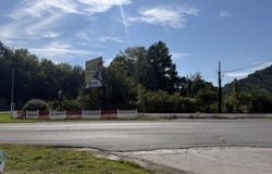 6423 Ky Rt. 1428, Allen, KY 41601