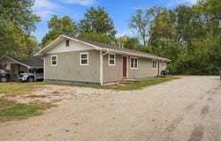 2224 N Clifton Avenue, Springfield, MO 65803