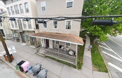 302 Front St, Belvidere Twp., NJ 07823-1536
