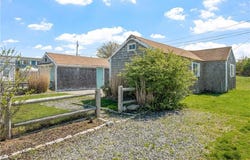 1 Offshore Road, Narragansett, RI 02882